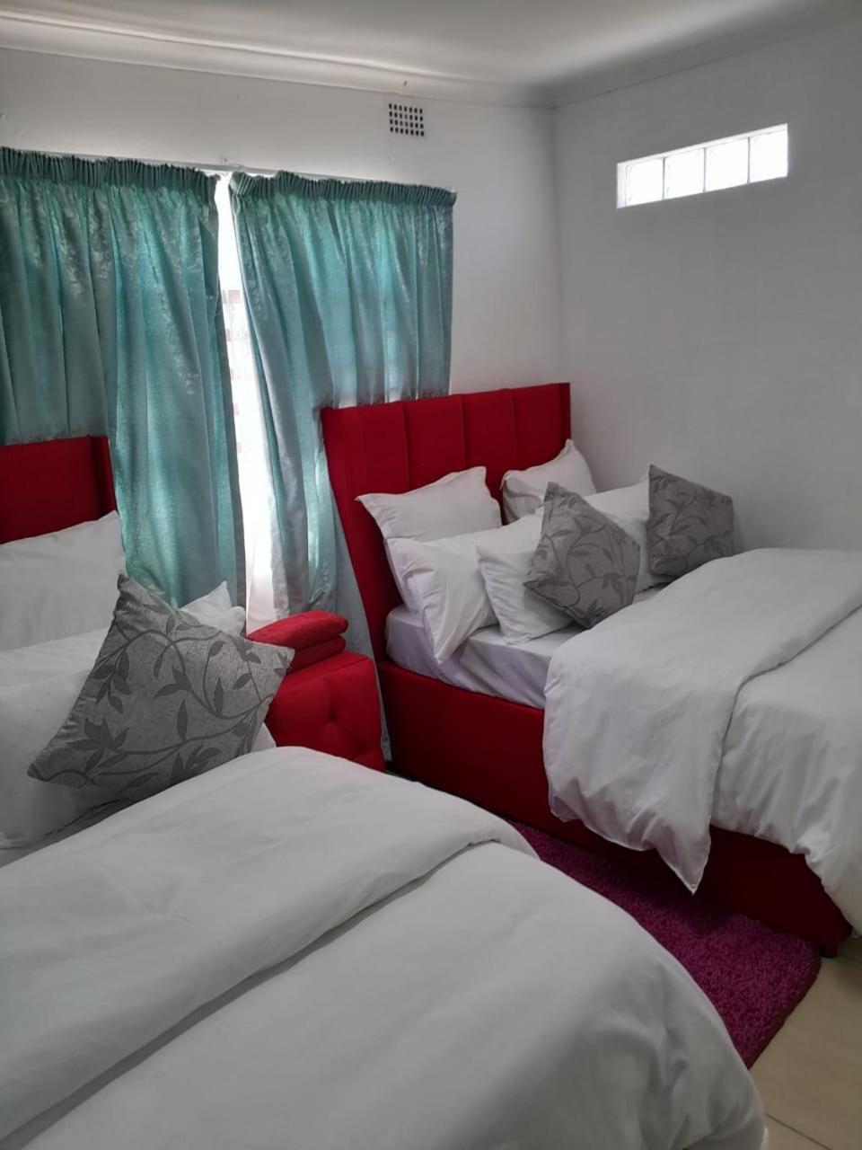 Brooklyn Queens And Kings Guesthouse كيب تاون المظهر الخارجي الصورة