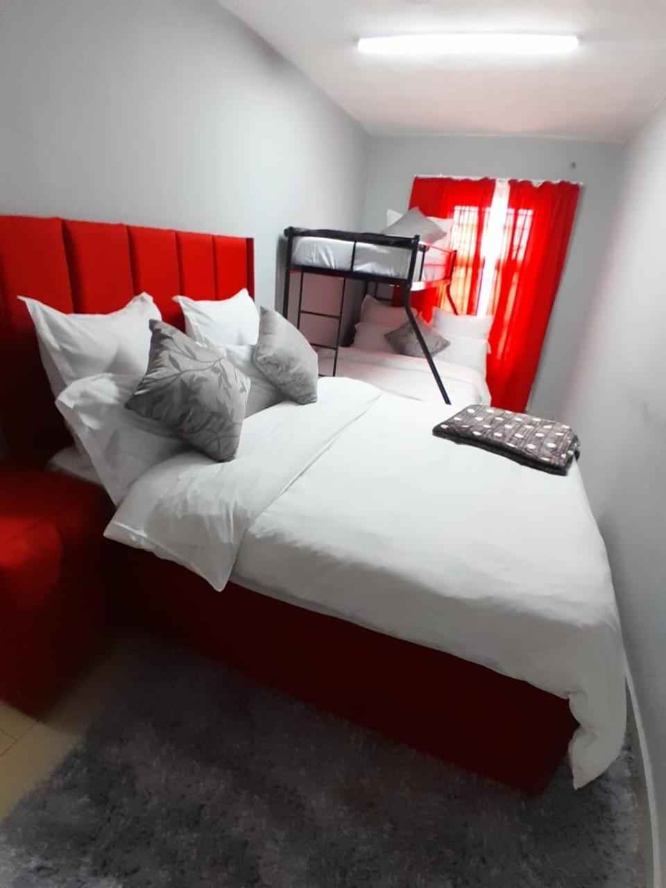Brooklyn Queens And Kings Guesthouse كيب تاون المظهر الخارجي الصورة