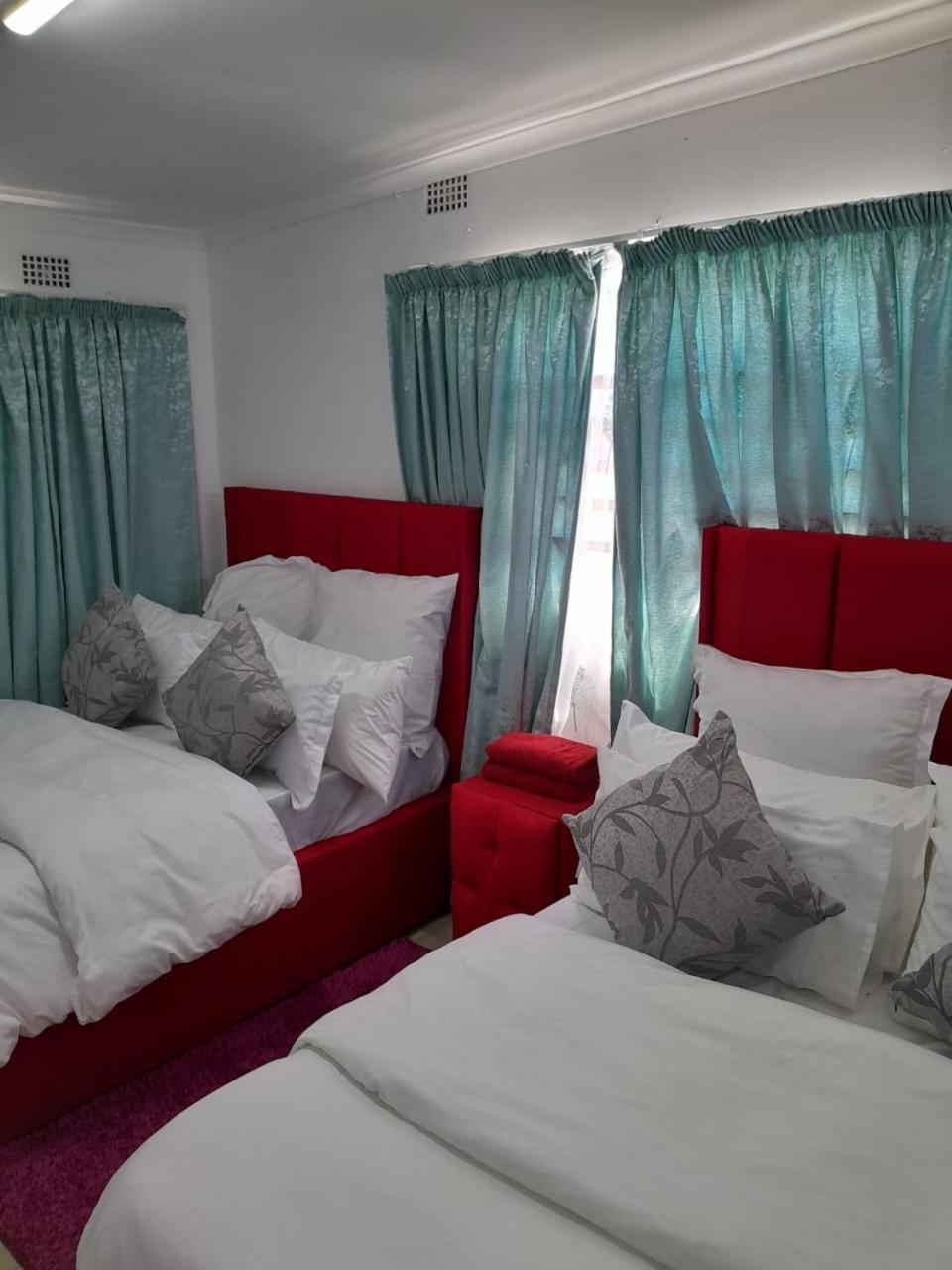 Brooklyn Queens And Kings Guesthouse كيب تاون المظهر الخارجي الصورة
